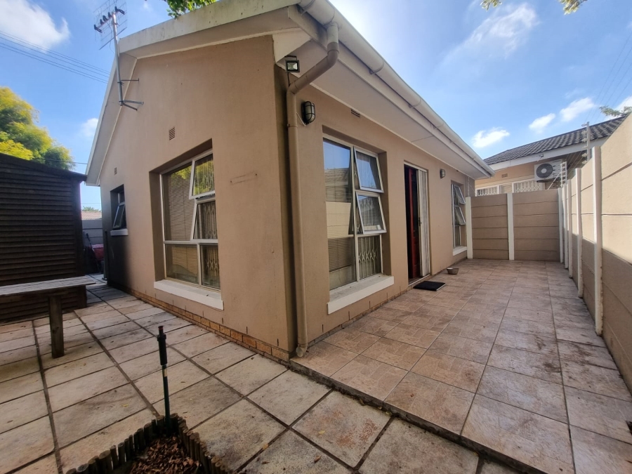 To Let 1 Bedroom Property for Rent in Soneike Western Cape